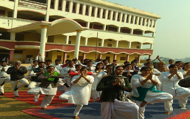श्री जमुना राम स्नातकोत्तर महाविद्यालय बलिया में पांच दिवसीय योग प्रशिक्षण शिविर 