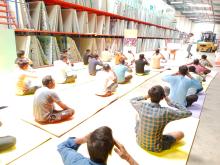 अष्टम योग दिवस के उपलक्ष्य में कामगारों के लिए पखवाड़ा मेंअशोका फोम मल्टीप्लास्ट प्प्र लि बरेली में योग