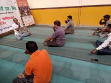 अष्टम योग दिवस के उपलक्ष्य में कामगारों के लिए पखवाड़ा में रामा श्यामा पेपर  प्रा लि   बरेली में योग